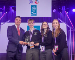 Gerry Murphy presents the Met Éireann Award to Luke Molloy, Emily Butler and Emma Sweeney at BTYSTE 2025